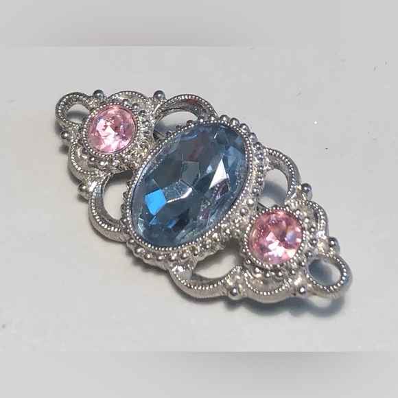 1928 Jewelry Company Brooch and Earrings - Picture 7 of 10